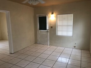 1305 NW 3rd Ct in Fort Lauderdale, FL - Building Photo - Building Photo