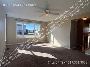 8858 Jacaranda Dr in Dimondale, MI - Building Photo - Building Photo