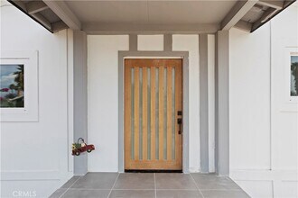 7830 Casa Blanca St in Riverside, CA - Foto de edificio - Building Photo