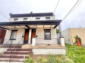 304 S 3rd St in Darby, PA - Building Photo