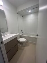 80 Grn Gdns Blvd in Toronto, ON - Building Photo - Building Photo