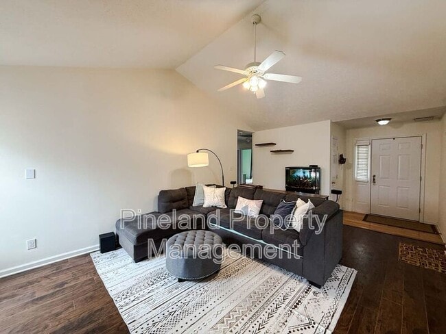 7704 Redwood Ave in Fayetteville, NC - Building Photo - Building Photo