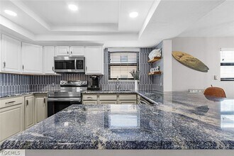 4260 SE 20th Pl in Cape Coral, FL - Building Photo - Building Photo