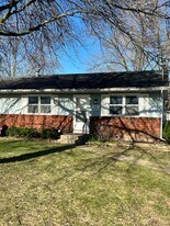 7615 Walnut Ave in Jenison, MI - Building Photo