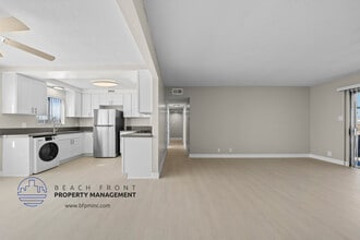 12236 Manor Drive in Hawthorne, CA - Building Photo - Building Photo