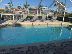 5402 SW 24th Pl in Cape Coral, FL - Building Photo