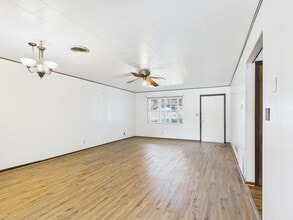 126 Northwest Dr in Fredericksburg, TX - Building Photo - Building Photo