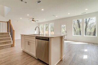 4524 Hogans Alley Dr in Arlington, TX - Building Photo - Building Photo