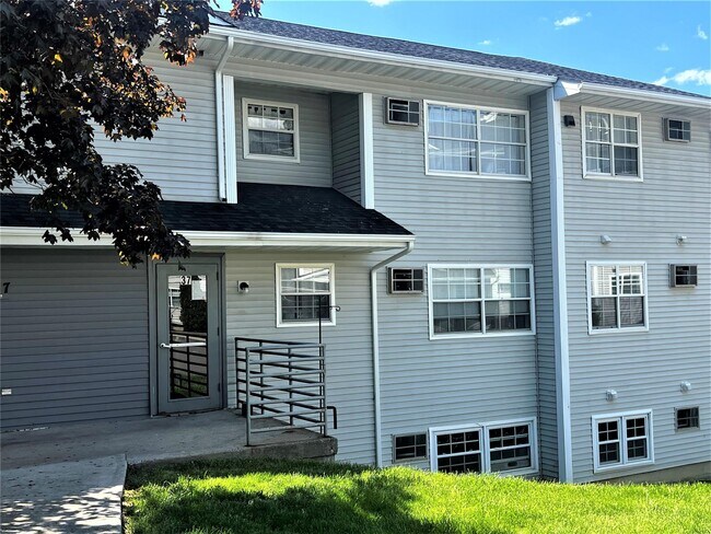 33 Oak St-Unit -37-2 in Walden, NY - Building Photo - Building Photo