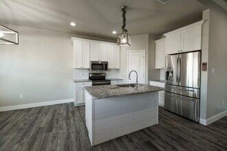 7437 Sleepy Hollow Ln in Abilene, TX - Foto de edificio - Building Photo