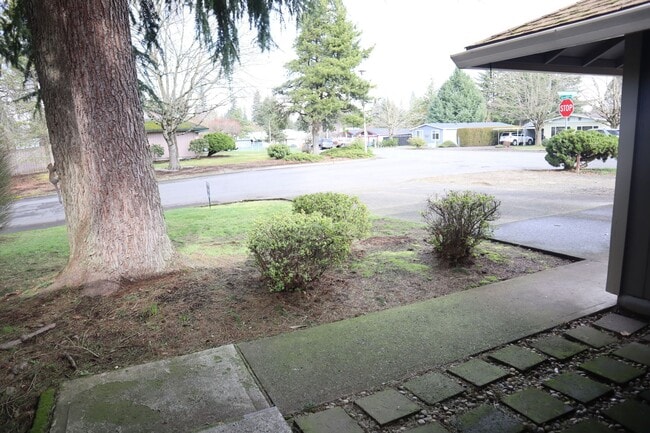 10111 NE Tanglewood Dr in Vancouver, WA - Building Photo - Building Photo