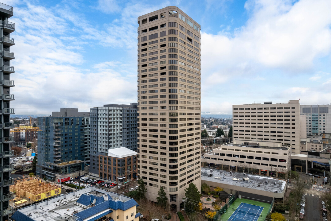 First Hill Plaza in Seattle, WA - Foto de edificio