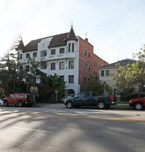 Horton Hall in Los Angeles, CA - Building Photo - Building Photo