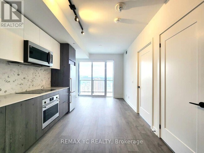 5 Defries St in Toronto, ON - Building Photo - Building Photo