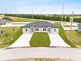 835 Colville Dr in Kissimmee, FL - Building Photo