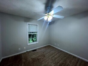 7112 Overland Ct in Fayetteville, NC - Building Photo - Building Photo