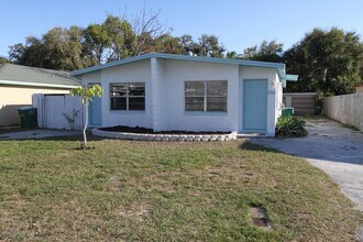 419 Jefferson Ave in Cape Canaveral, FL - Building Photo - Building Photo