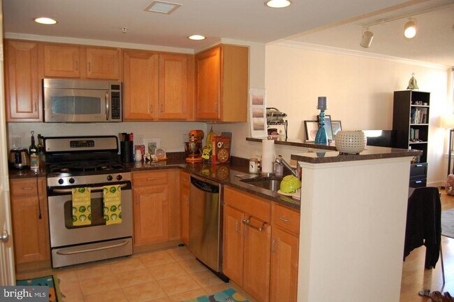 1220 N Fillmore St in Arlington, VA - Building Photo - Building Photo