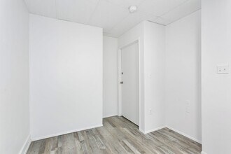 5420 S Tacoma Way in Tacoma, WA - Building Photo - Building Photo