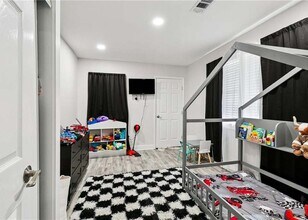 413 Avenue J in Marrero, LA - Foto de edificio - Building Photo