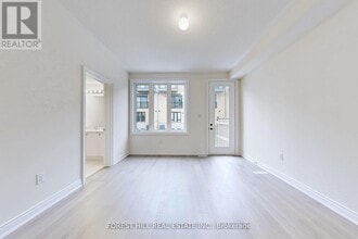 40 Tennant Cir in Vaughan, ON - Building Photo - Building Photo