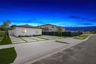 11238 SW 187th St-Unit -0 in Miami, FL - Building Photo - Building Photo
