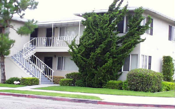 3023-3033 Luna Dr in Ventura, CA - Building Photo - Building Photo