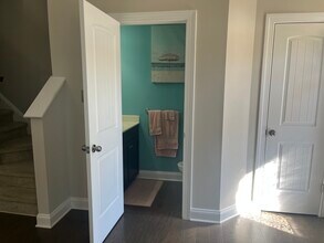 7016 Hawser Ln in North Chesterfield, VA - Building Photo - Building Photo
