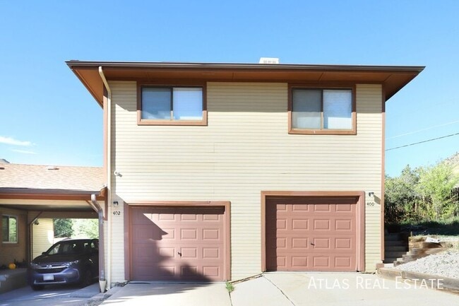property at 402 Illinois St