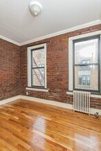 410 E 13th St in New York, NY - Building Photo - Building Photo