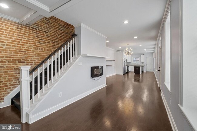 11 N East Ave in Baltimore, MD - Building Photo - Building Photo