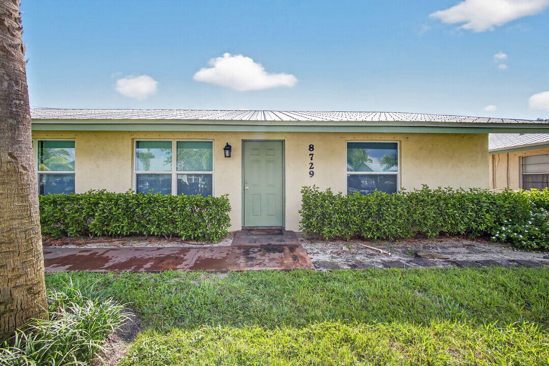 8729 SE Hobe Ridge Ave in Hobe Sound, FL - Building Photo