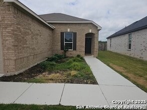 411 Muscari Rd in San Antonio, TX - Building Photo - Building Photo