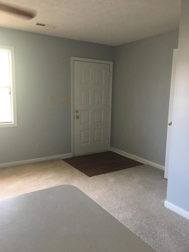 1307 Homestead Garden Ct in Forest, VA - Building Photo - Building Photo