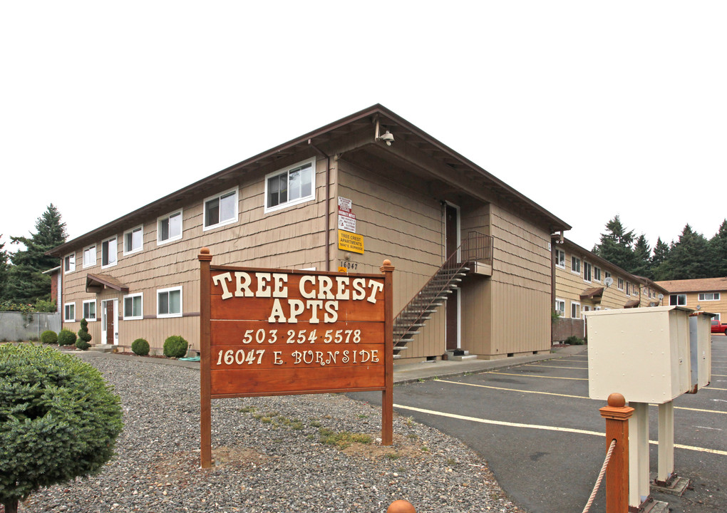 Treecrest Burnside in Portland, OR - Foto de edificio