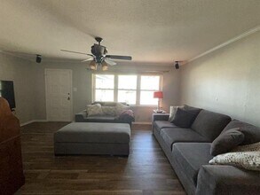 2208 Piedmont St in Irving, TX - Building Photo - Building Photo