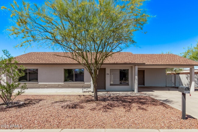 property at 816 E Saguaro St