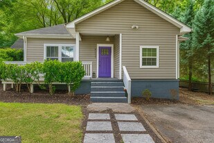 2134 Main St NW in Atlanta, GA - Building Photo