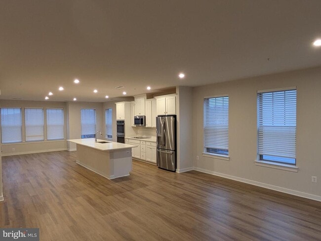 property at 610 Percy Pl