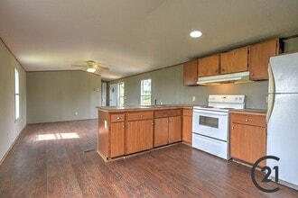 1315 Reed Rd in Greeneville, TN - Building Photo - Building Photo