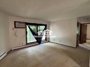 6007 W Broadway in New Hope, MN - Building Photo - Building Photo