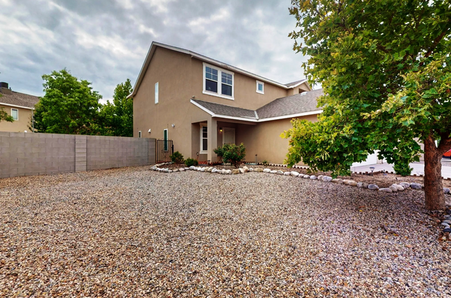 10600 Calle Gandia NW in Albuquerque, NM - Building Photo - Building Photo