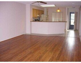 2205 S Cypress Bend Dr in Pompano Beach, FL - Building Photo - Building Photo