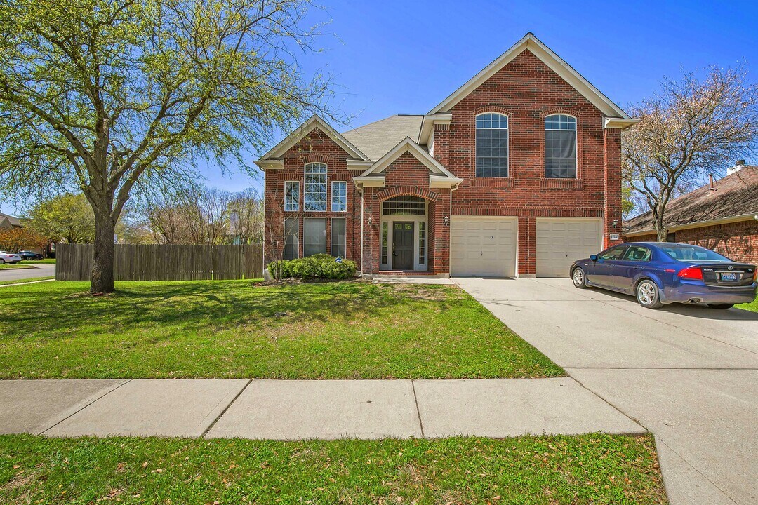 910 Champions Point Dr in Pflugerville, TX - Building Photo