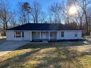 4417 Thompson Bridge Rd in Gainesville, GA - Building Photo - Building Photo