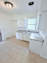 947 Dresden Rd in Cleveland Heights, OH - Building Photo - Building Photo