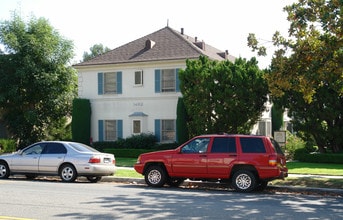 1458 E Wilson Ave in Glendale, CA - Building Photo - Building Photo