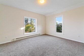 325 E 8th St, Unit 2 in Duluth, MN - Building Photo - Building Photo