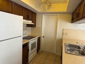 1131 Goldenrod Rd in Wellington, FL - Building Photo - Building Photo