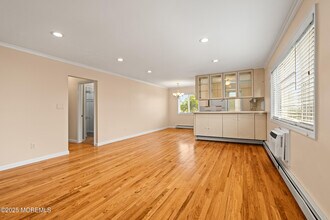 35 Sternberger Ave in Long Branch, NJ - Building Photo - Building Photo